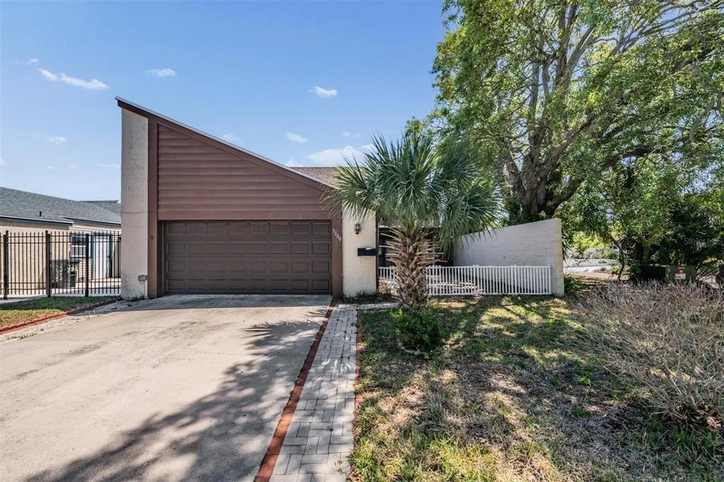 7300 BELLOWS FALLS LANE, HUDSON, FL 34667