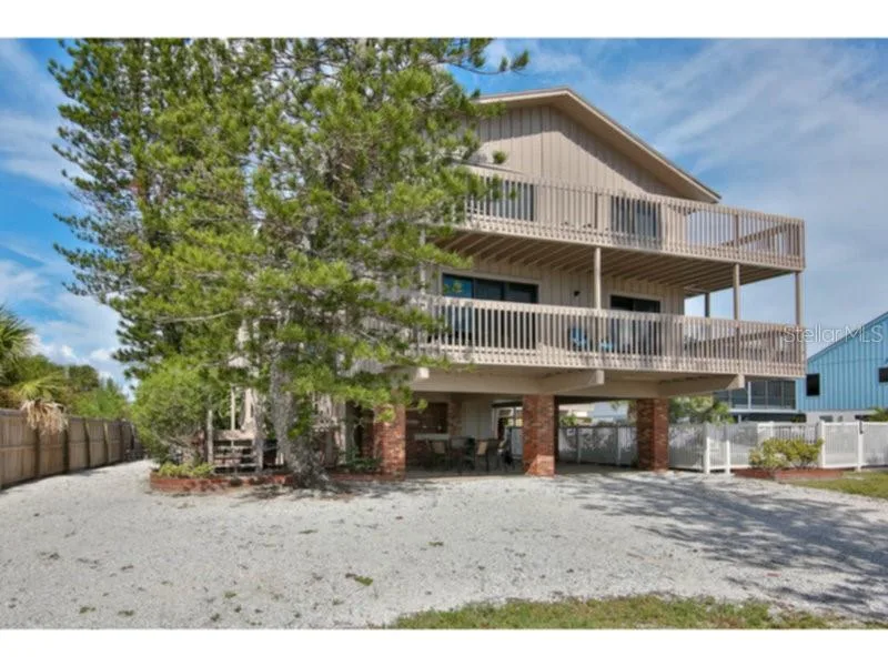 460 BEACH ROAD # A1, SARASOTA, FL 34242