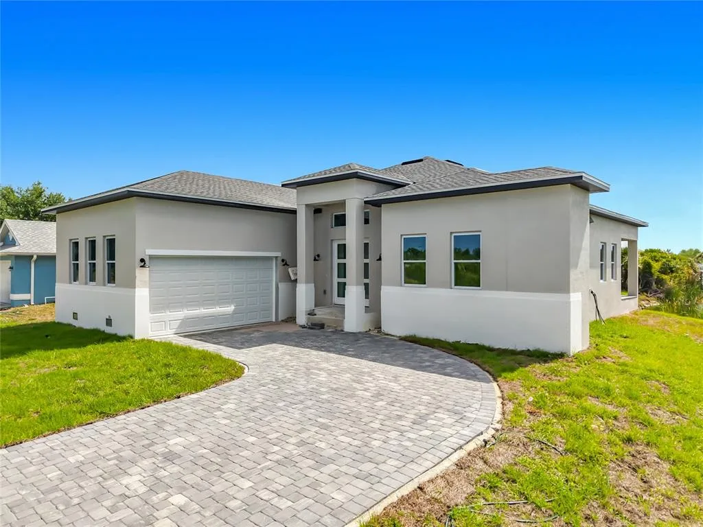 10262 KINGSVILLE DRIVE, PORT CHARLOTTE, FL 33981