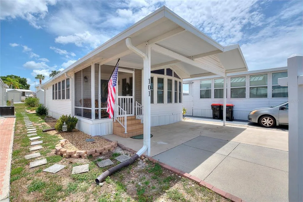 42769 HIGHWAY 27 # 101, DAVENPORT, FL 33837
