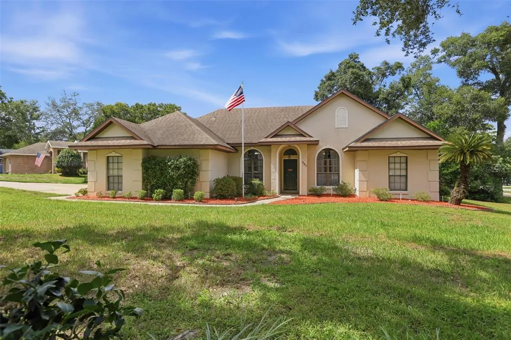731 EDGEWILD COURT, ORANGE CITY, FL 32763