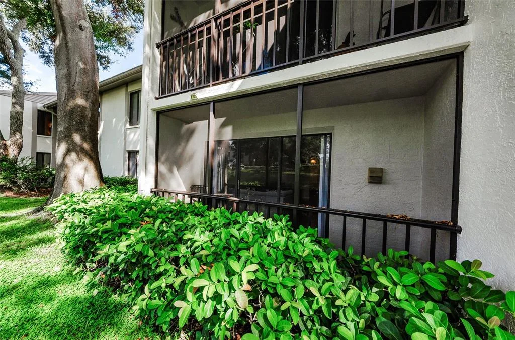 2575 PINE RIDGE WAY S # E1, PALM HARBOR, FL 34684