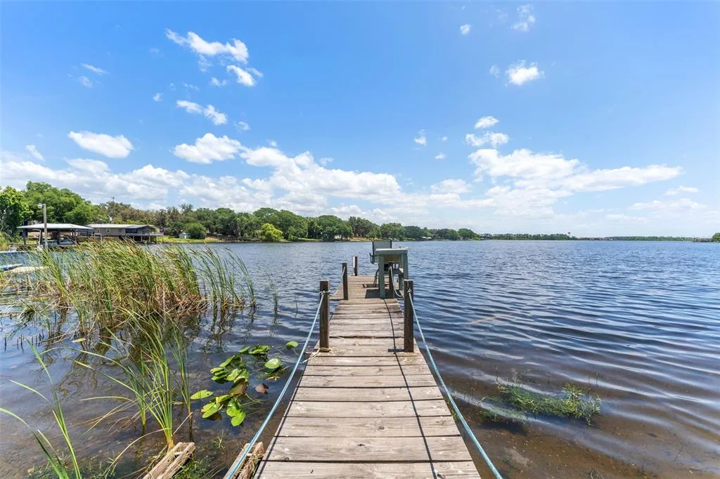 7570 BERKLEY ROAD, POLK CITY, FL 33868