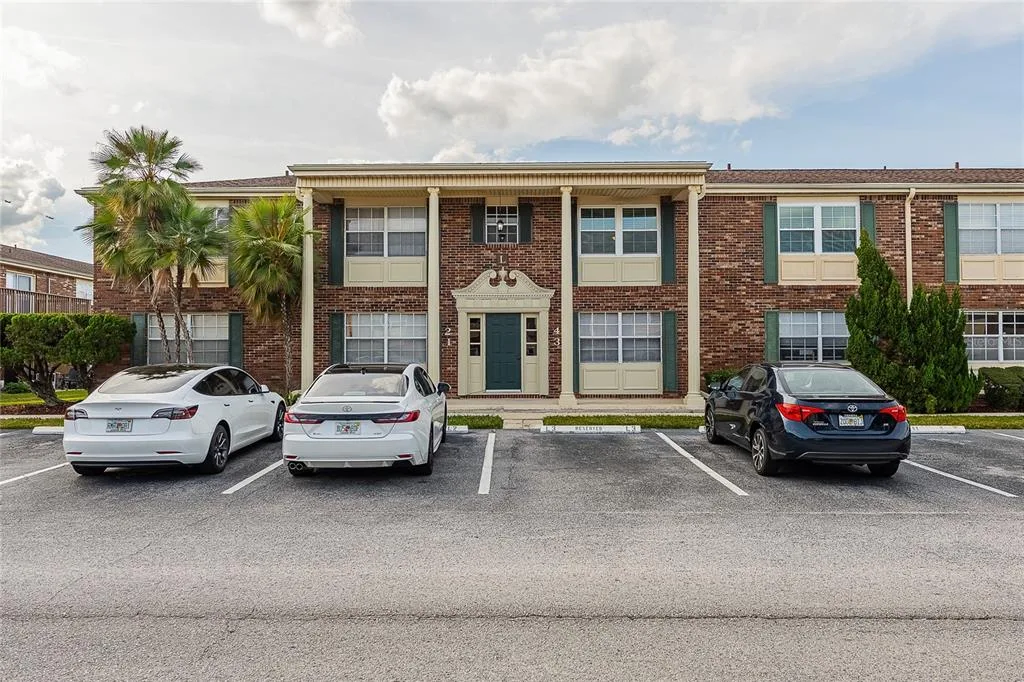 1920 E EDGEWOOD DRIVE # L4, LAKELAND, FL 33803