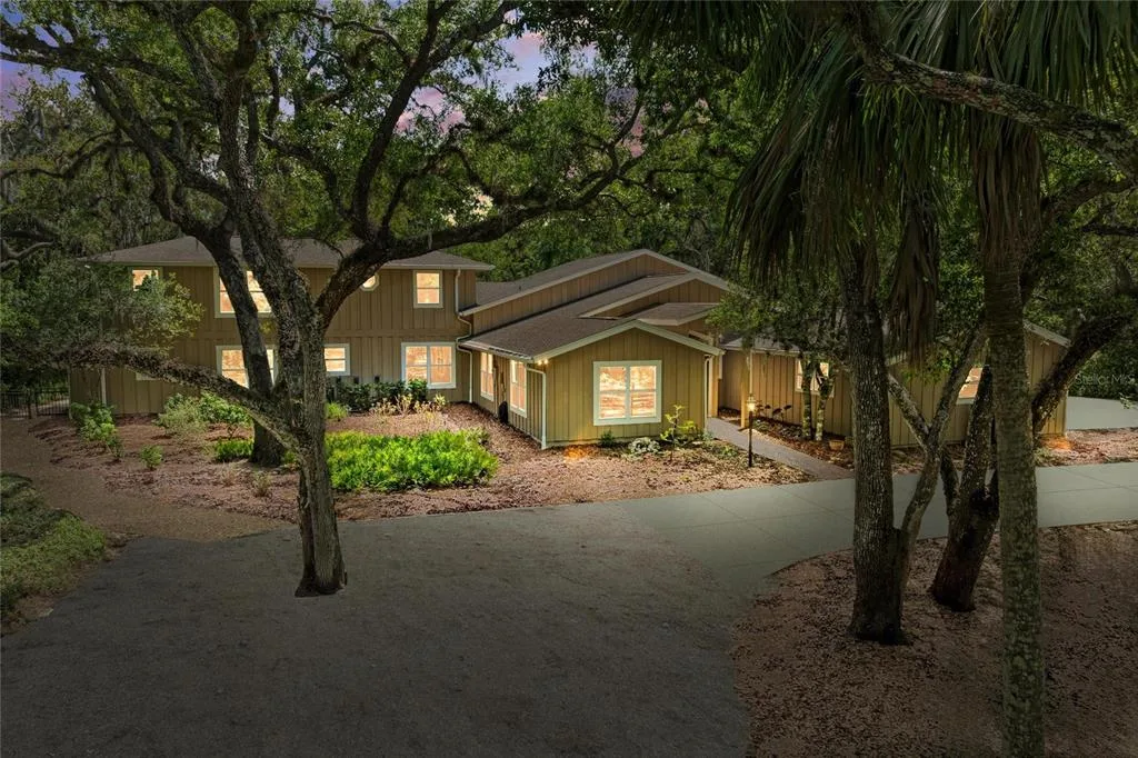 3705 62ND STREET E, BRADENTON, FL 34208