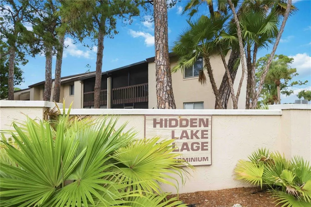 2752 HIDDEN LAKE BOULEVARD # C, SARASOTA, FL 34237
