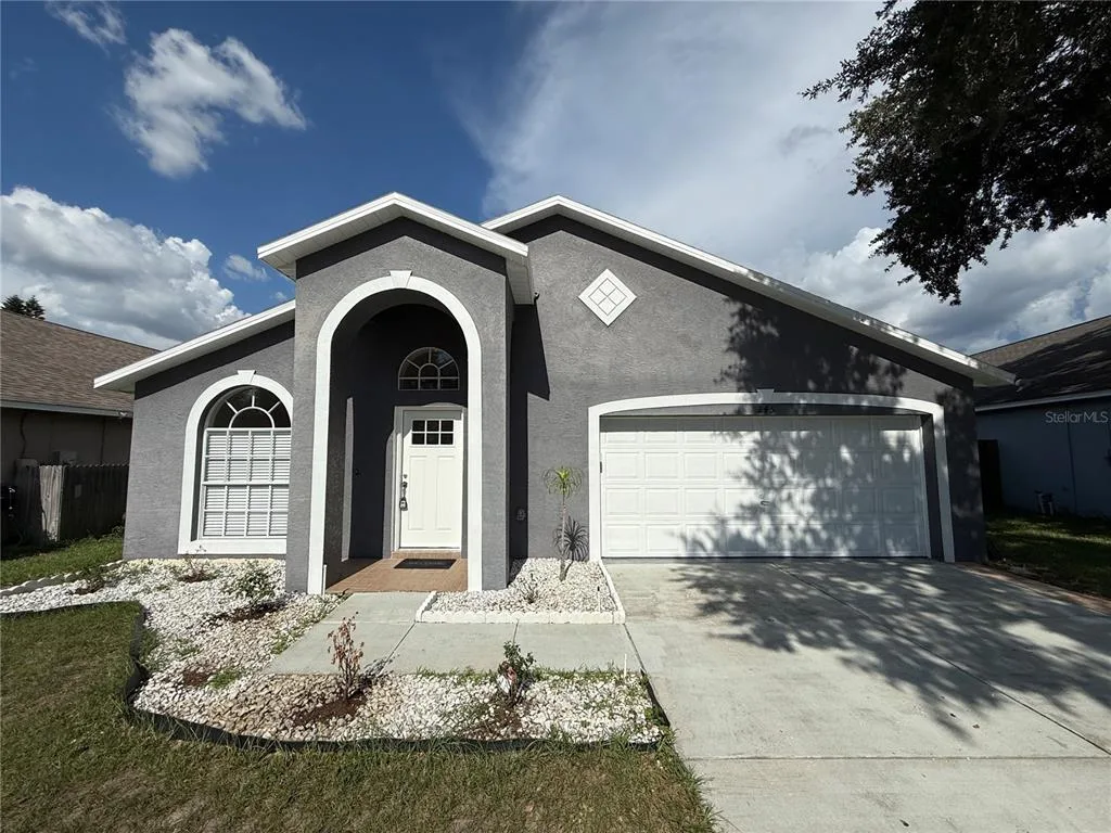 245 CHARDONNAY PLACE, VALRICO, FL 33594