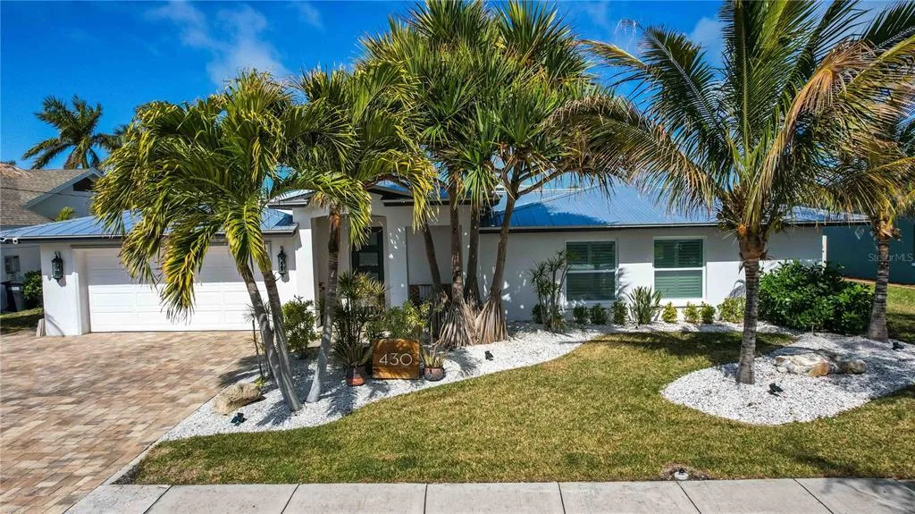430 PALM ISLAND SE, CLEARWATER BEACH, FL 33767