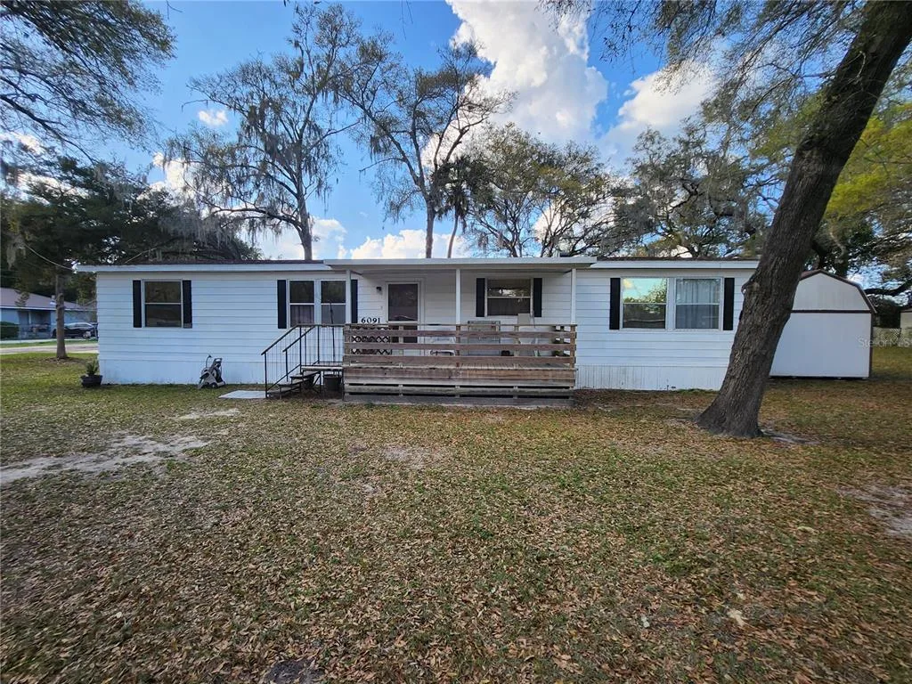 6091 SE 114TH STREET ROAD, BELLEVIEW, FL 34420