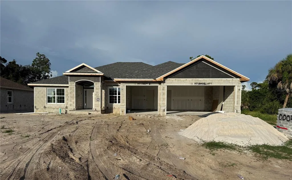 5 TEE VIEW ROAD, ROTONDA WEST, FL 33947