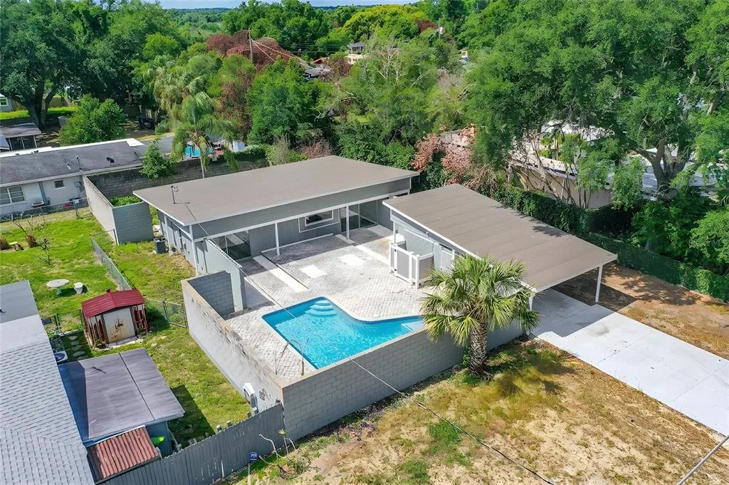 1558 DREXEL AVENUE NE, WINTER HAVEN, FL 33881