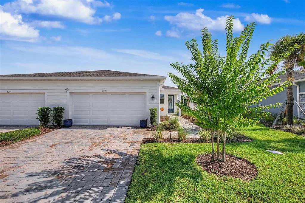 6025 TIMBERDALE AVENUE, WESLEY CHAPEL, FL 33545