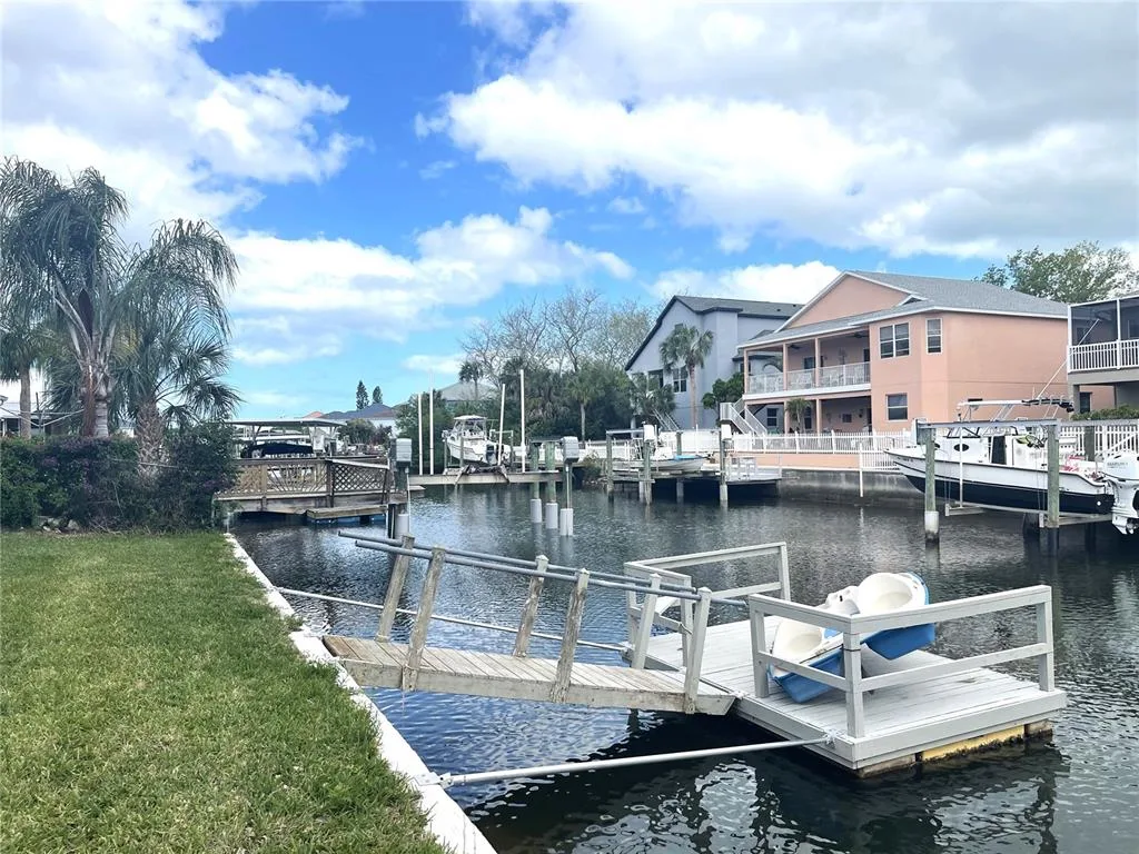 7601 HATTERAS DRIVE, HUDSON, FL 34667