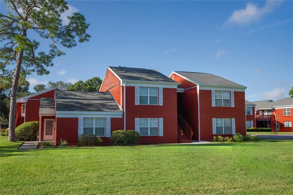 8210 12TH WAY N # G, ST PETERSBURG, FL 33702