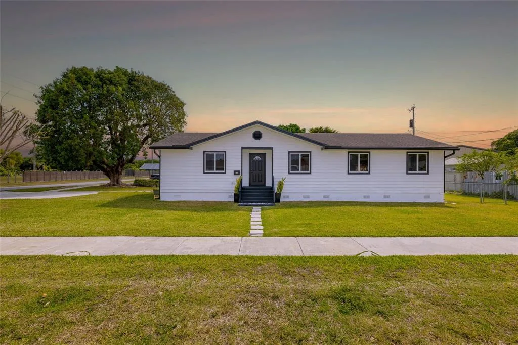 1867 NW 8TH AVENUE, HOMESTEAD, FL 33030