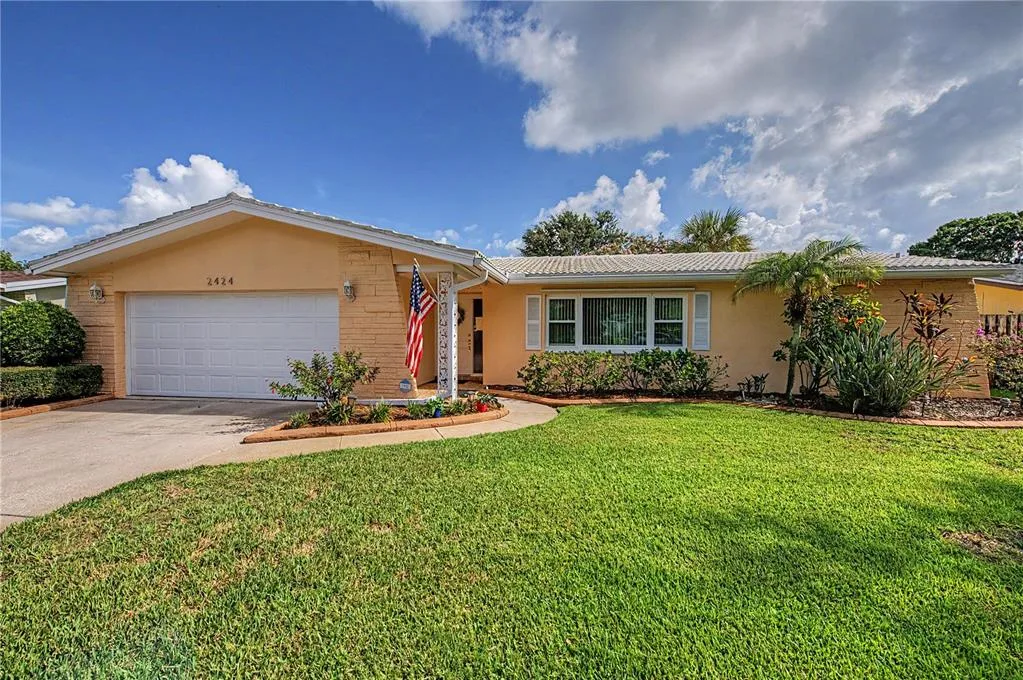 2424 FAIRBANKS DRIVE, CLEARWATER, FL 33764