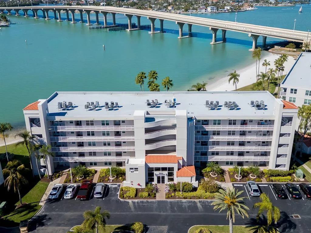 5901 BAHIA DEL MAR CIRCLE # 521, ST PETERSBURG, FL 33715