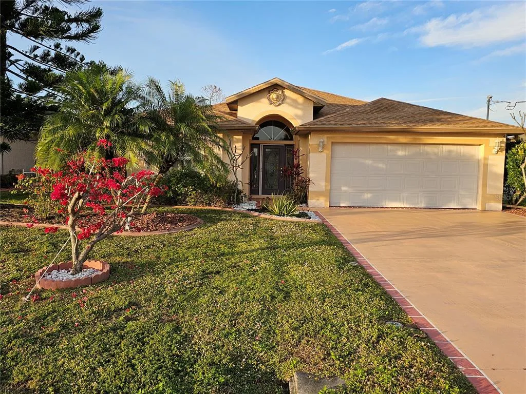 114 ALBATROSS ROAD, ROTONDA WEST, FL 33947